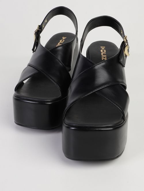 Sandália Anabela Fivela Quiz Feminina PRETO