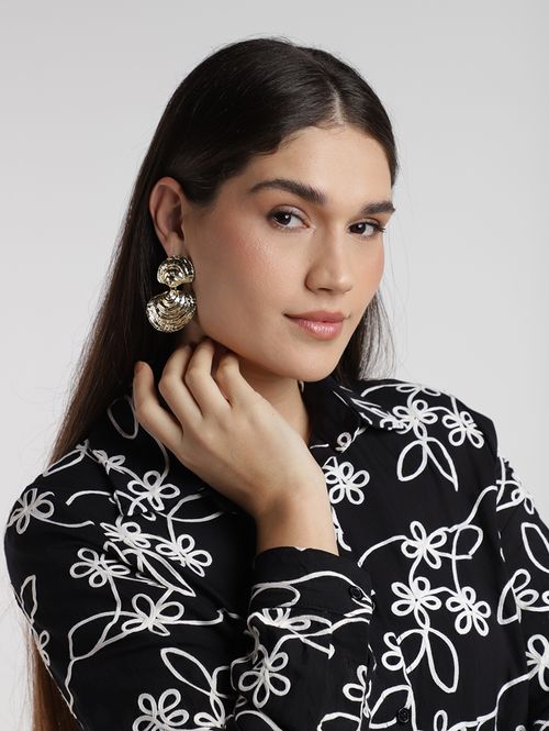 Brinco Concha DOURADO