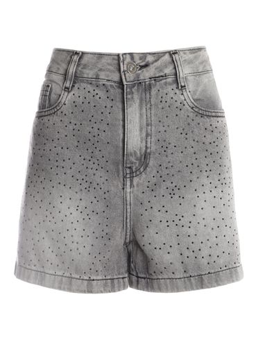 Short Jeans Mom Com Pedrarias Feminino CINZA