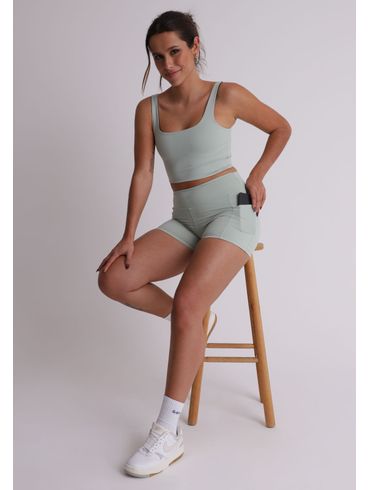 Short em poliamida com bolsos laterais moove