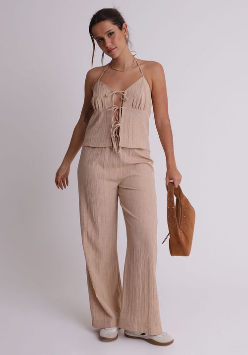 Calça reta texturizada