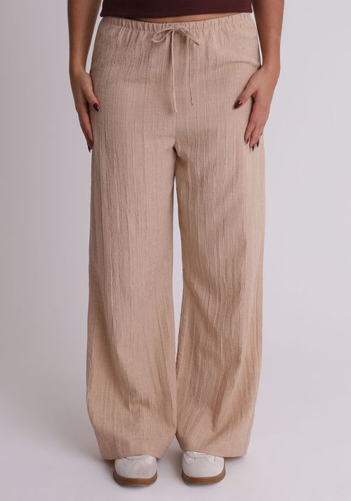 Calça reta texturizada