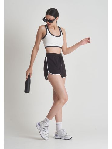 Short moletom running contrastante p&b