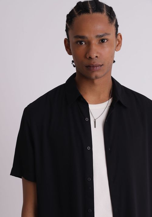 Camisa em viscose preta