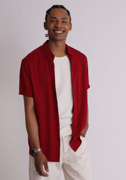 Camisa em viscose vermelha