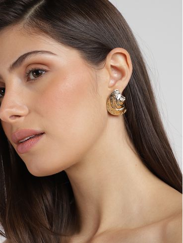 Brinco Concha Orgânica DOURADO