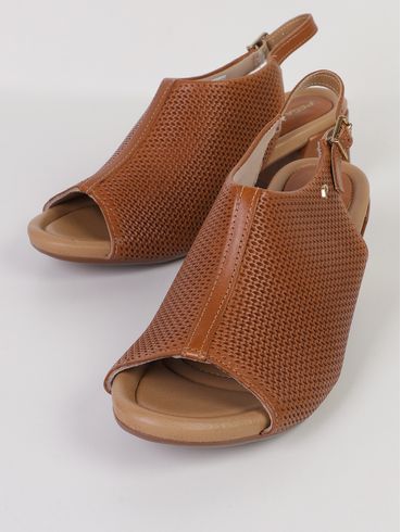 Sandália Fiorella Couro Pegada Feminina CARAMELO