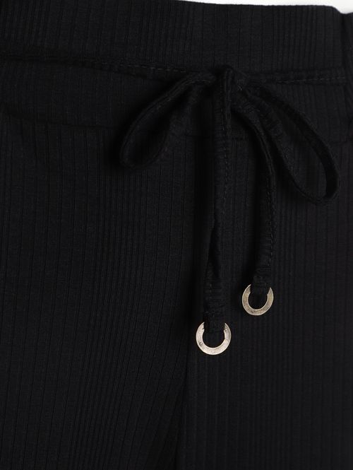 Calça Canelada Pantacourt Com Amarração Feminina PRETO