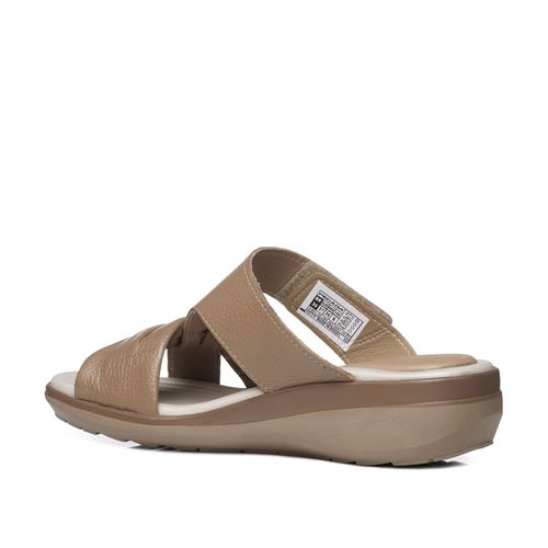 Chinelo Pegada Feminino em Couro Caramelo 232712-02