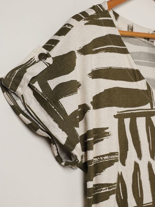 Blusa Martingale Decote V Plus Size Feminina VERDE