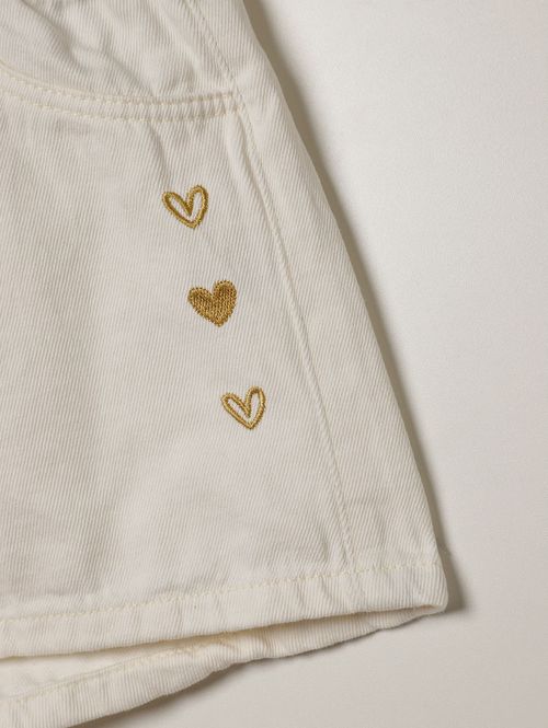 Short Sarja Bordado Coração Juvenil Para Menina - OFF WHITE