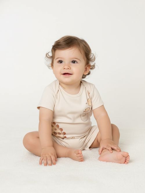 Macacão Estampado Infantil Para Bebê - BEGE