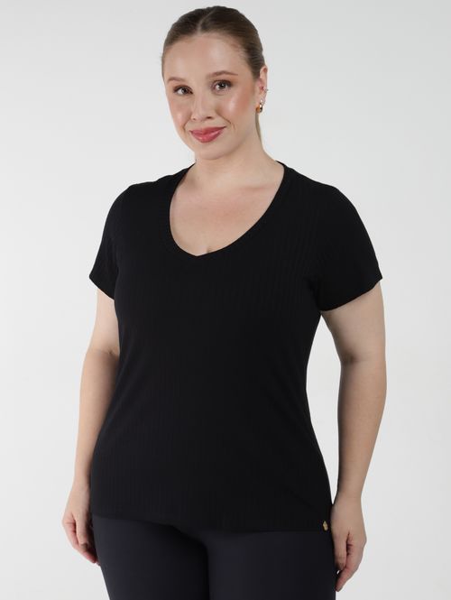 Blusa Manga Curta Autentique Plus Size Feminina Preto