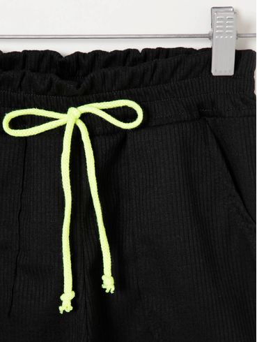 Short Canelado Juvenil Para Menina - Preto