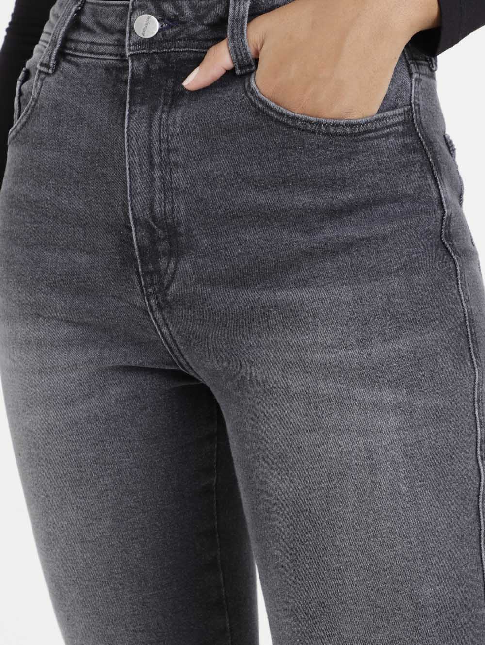 calça jeans estonada