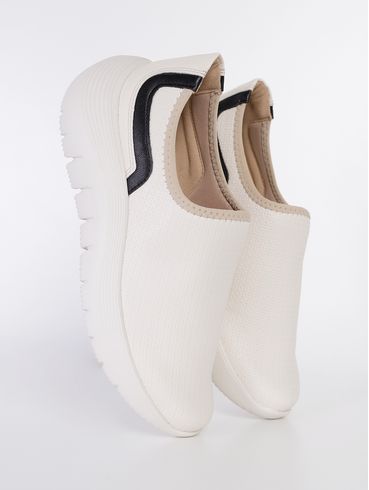 Tênis Slip On Piccadilly Feminino Off White/Preto