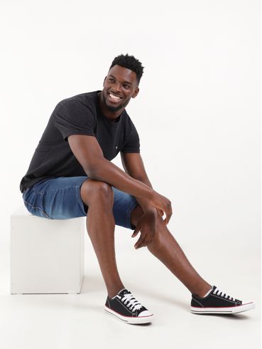 Camiseta Manga Curta Masculina Preto