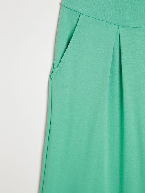 Calça Pantacourt Plus Size Feminina VERDE