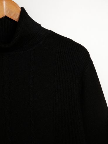Blusa Tricot Gola Alta Plus Size Feminina PRETO
