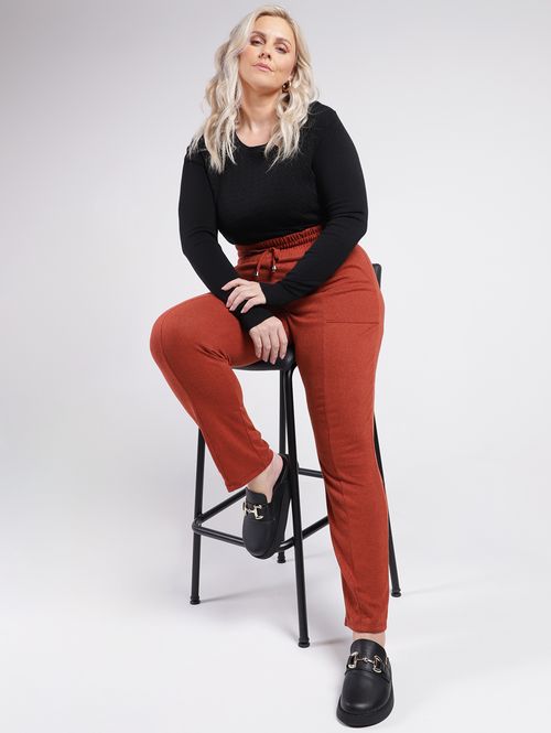 Calça Tricot Autentique Plus Size Feminina MARROM