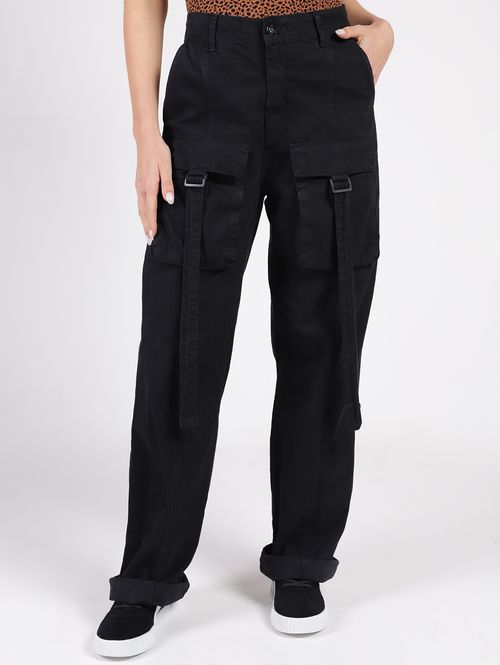Calça Sarja Reta Com Bolso  Cargo Feminina PRETO