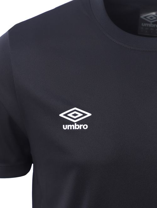 Camiseta Esportiva Umbro Masculina PRETO