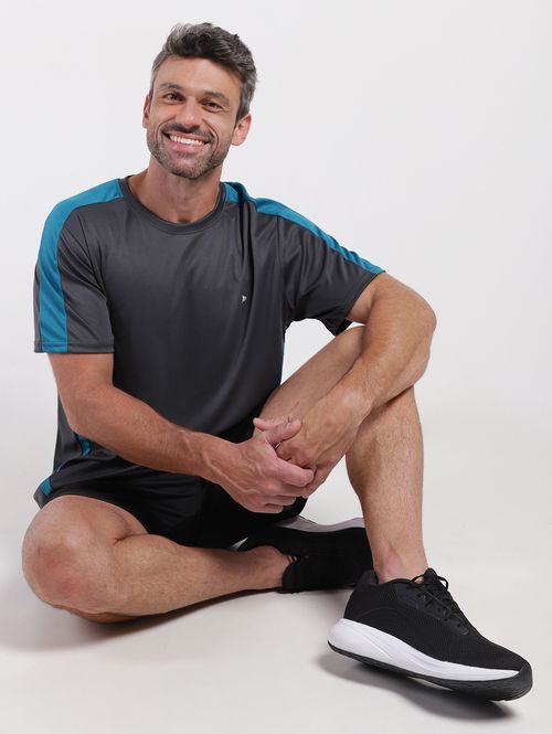 Camiseta Esportiva Masculina CINZA