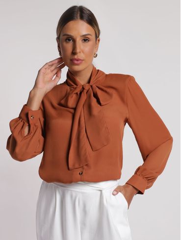 Camisa Crepe Gola Laço Autentique Feminina CARAMELO