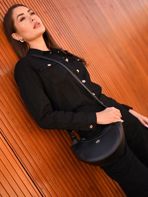 Bolsa Meia Lua Transversal Gash Feminina PRETO