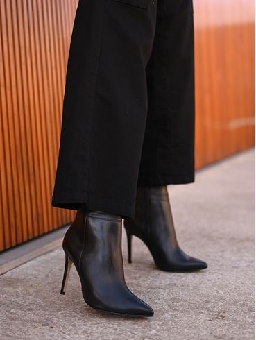 Bota Cano Curto Botcarina Boots Bottero Feminina PRETO