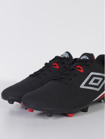 Chuteira Attak Eternal Campo Umbro Masculina PRETO/PRATA