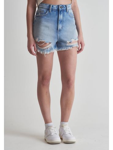 Short jeans destroyed