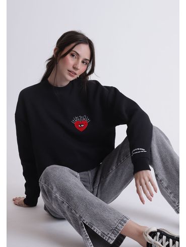Moletom Cropped com Pelúcia com Bordado de Coração