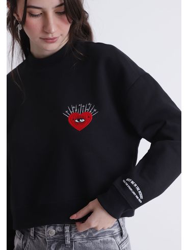 Moletom Cropped com Pelúcia com Bordado de Coração