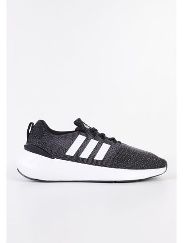 Tênis Adidas Swift Run 22