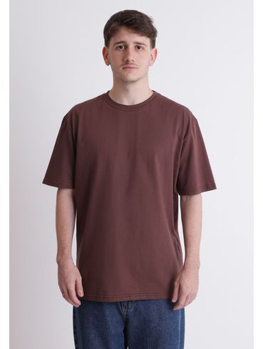 Camiseta básica marrom
