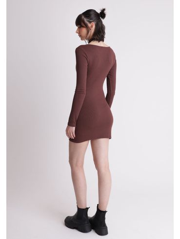 Vestido em ribana  decote quadrado