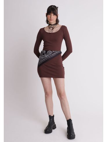 Vestido em ribana  decote quadrado
