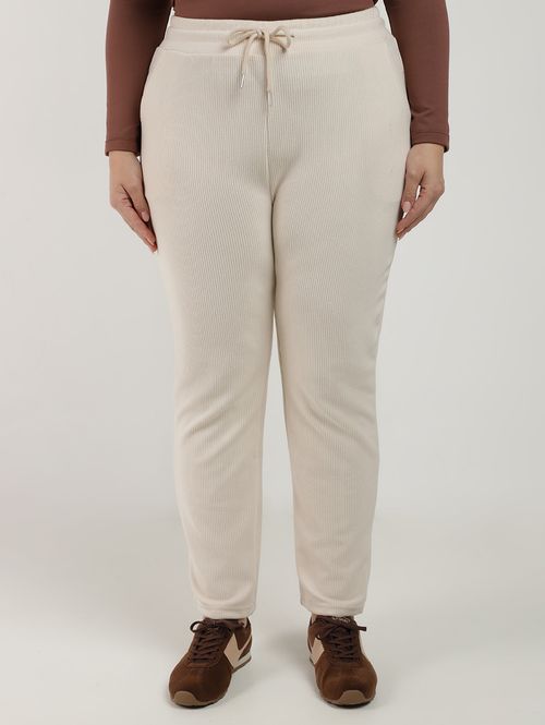 Calça Veludo Reta Plus Size Feminina OFF WHITE
