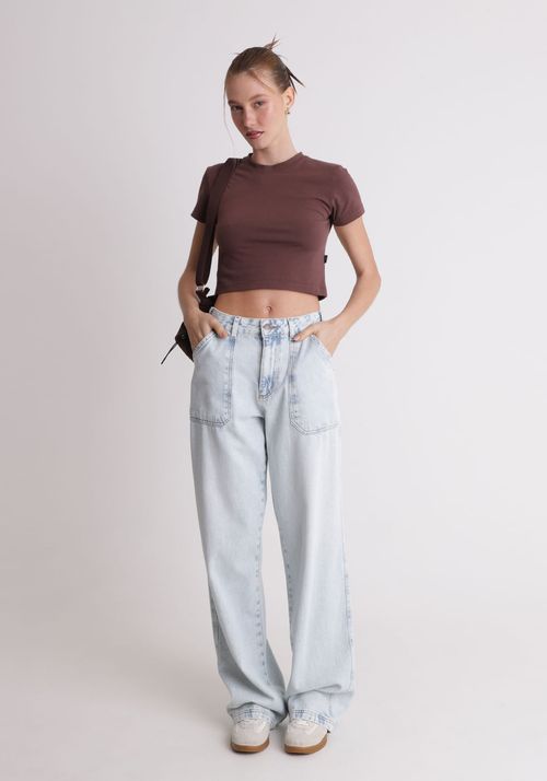 Calça jeans bolso carpinteiro lavanderia clara