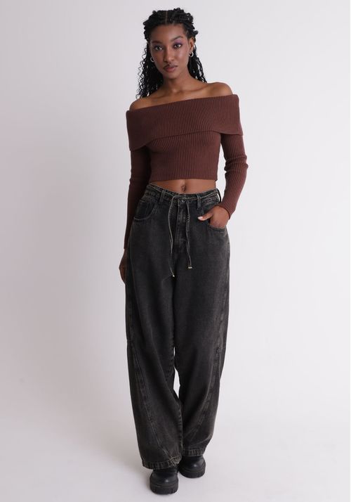 Calça jeans baggy cintura média com cinto