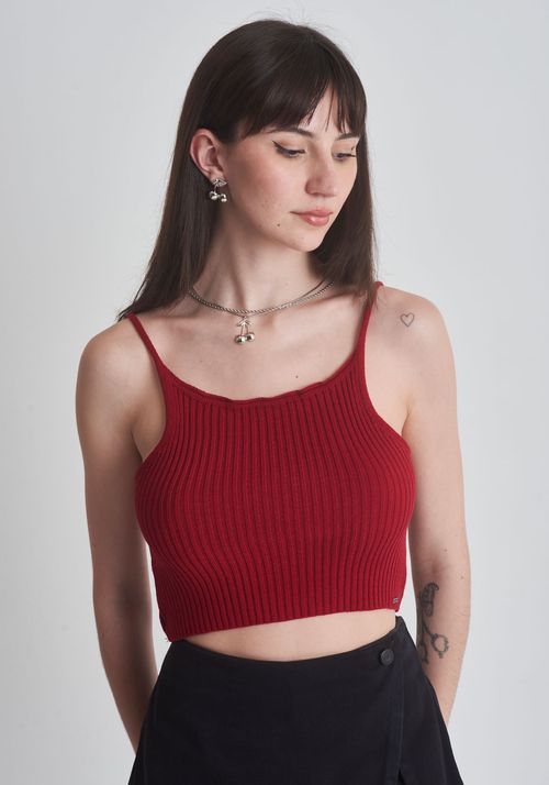 Blusa tricot canelado com alças finas